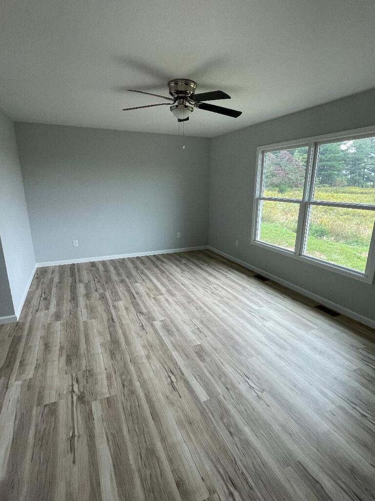 2573 Deerfield Road Property Photo 19