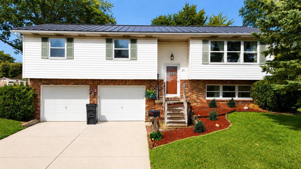 21 Timothy Avenue Property Photo 2