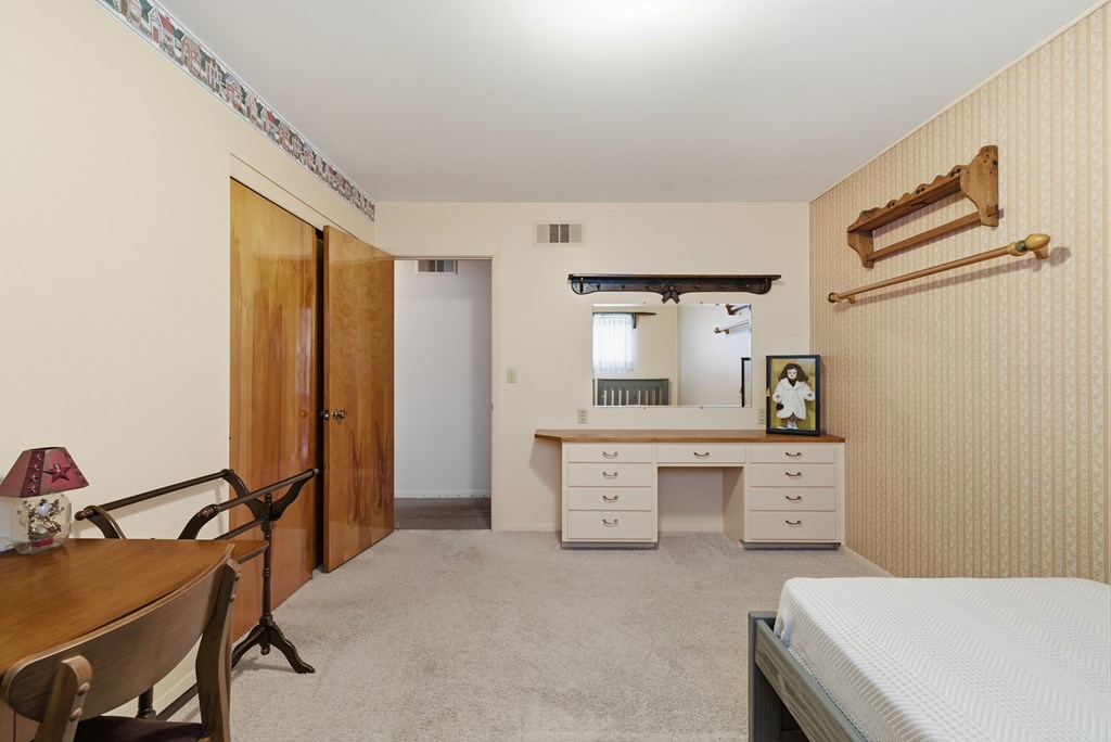 93 Maynard Ave Property Photo 15