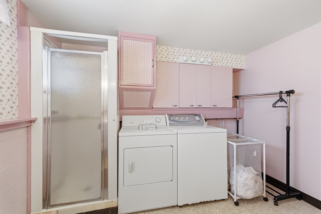 93 Maynard Ave Property Photo 22