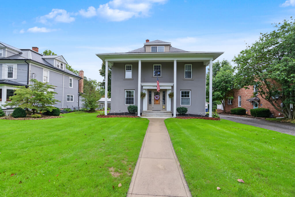 20 Grand Boulevard Property Photo 1