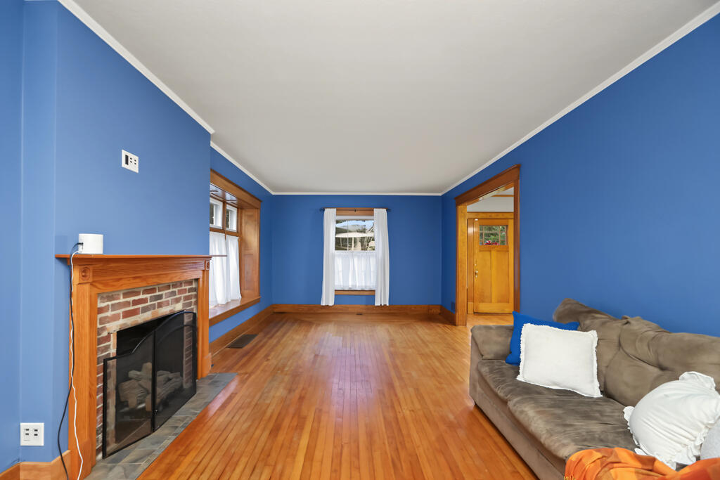 20 Grand Boulevard Property Photo 5