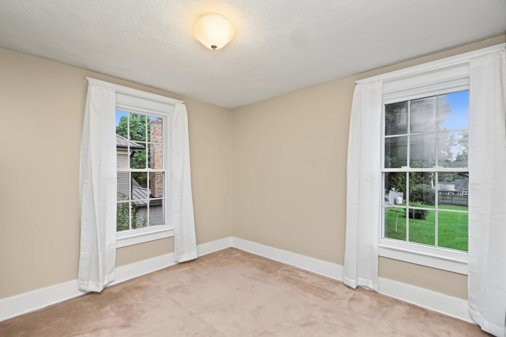 20 Grand Boulevard Property Photo 28