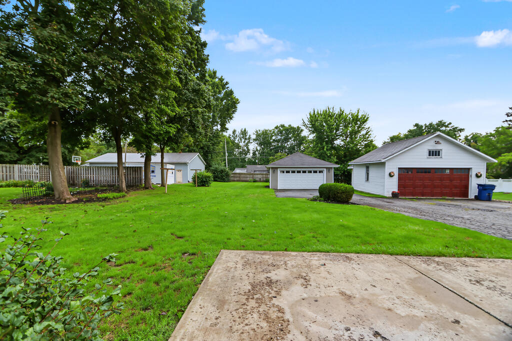 20 Grand Boulevard Property Photo 46