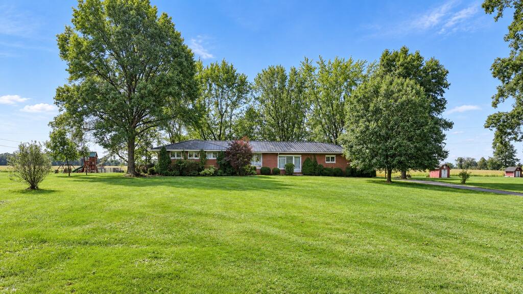 2591 Holtz Rd Property Photo 1