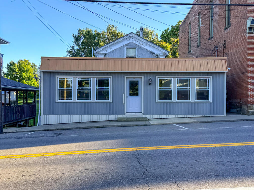 9 E Main St Property Photo 2