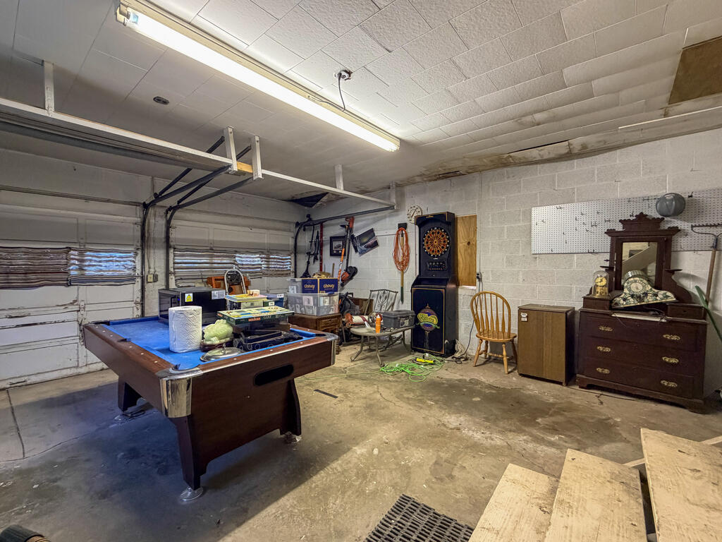 9 E Main St Property Photo 32