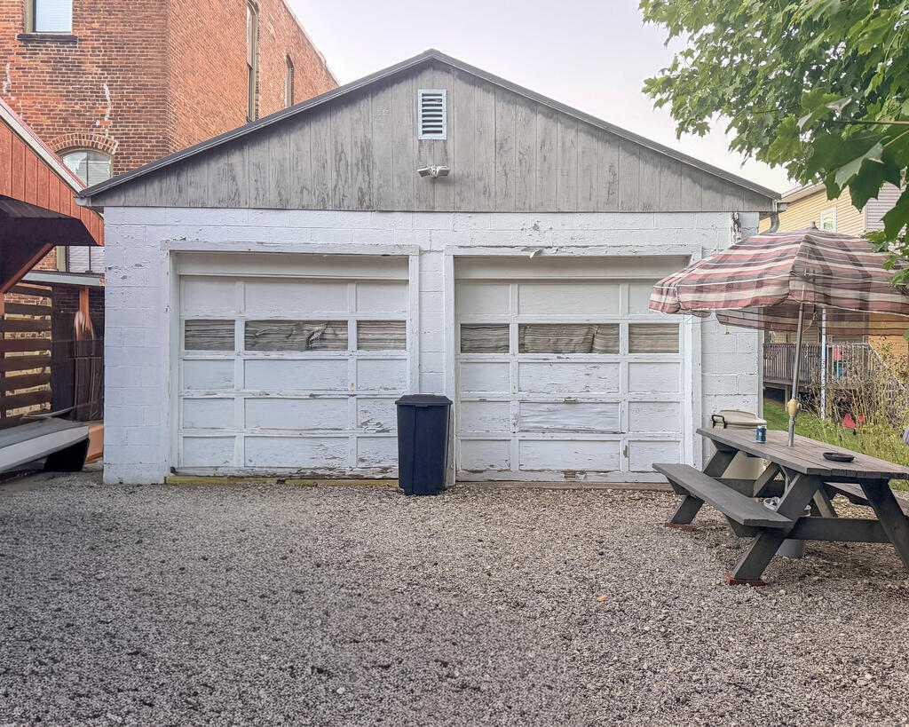 9 E Main St Property Photo 38