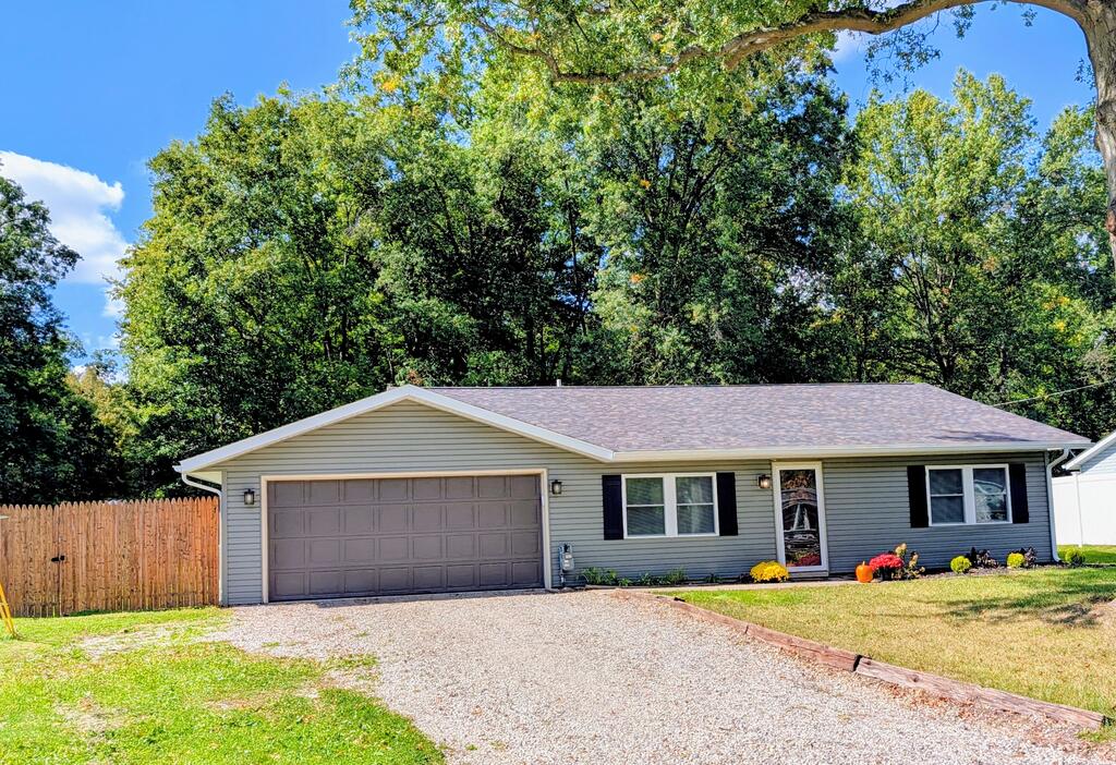 12498 National Dr. Property Photo 1