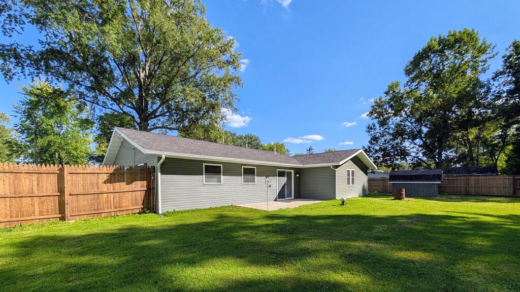 12498 National Dr. Property Photo 2