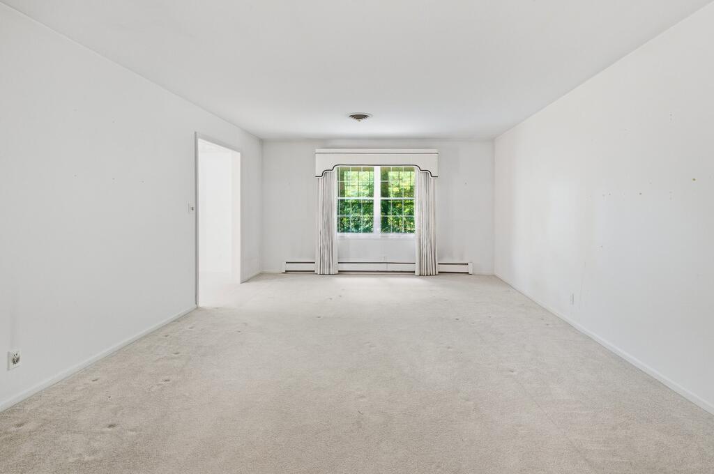 2139 Marion Ave Property Photo 13