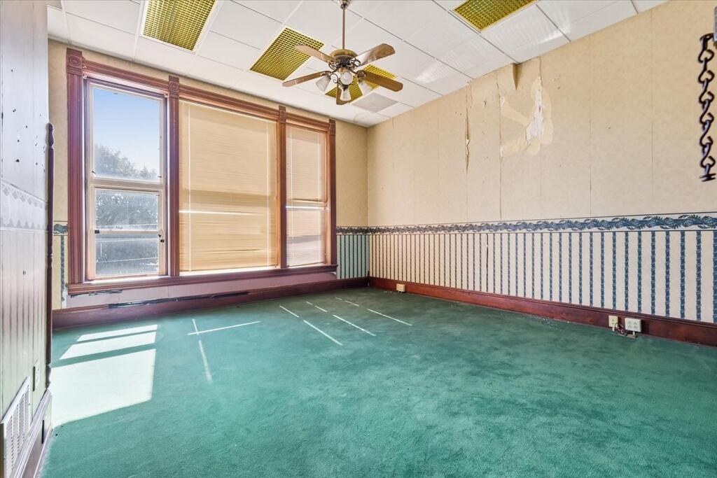 153 Washington Square Property Photo 11
