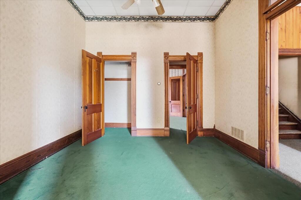 153 Washington Square Property Photo 12