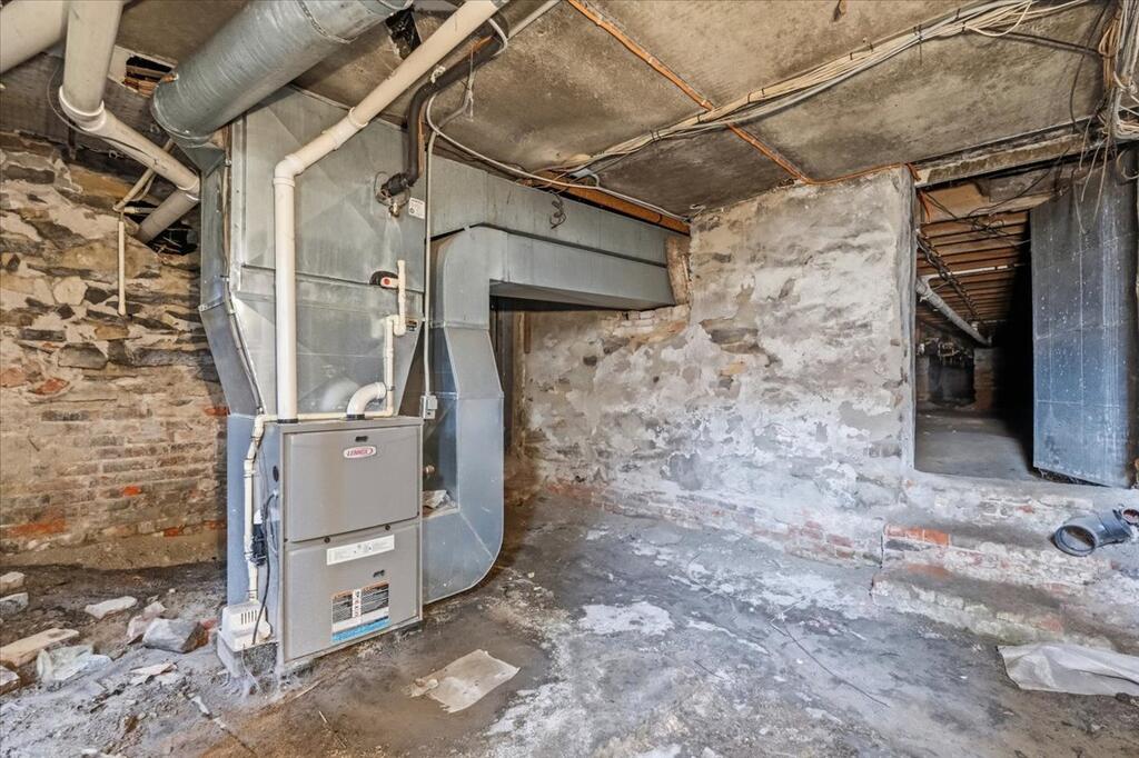 153 Washington Square Property Photo 31