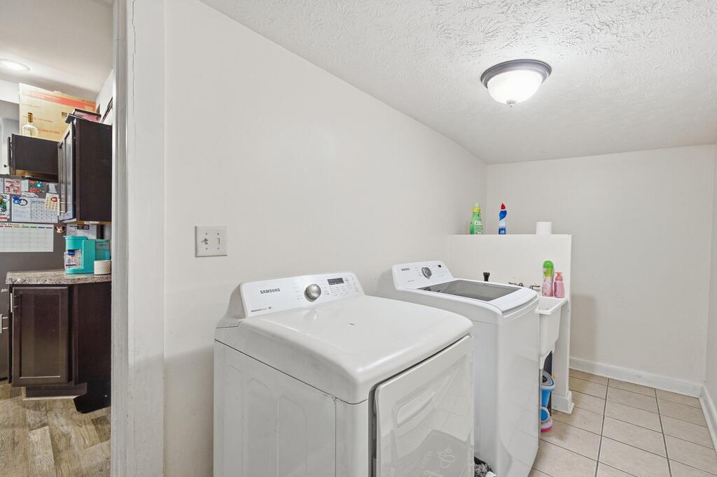 357 E 4th Street Property Photo 10