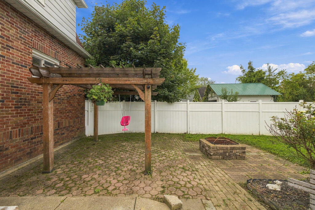 524 Harter Ave Property Photo 19