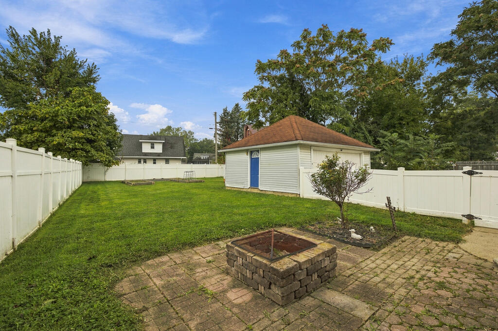524 Harter Ave Property Photo 21