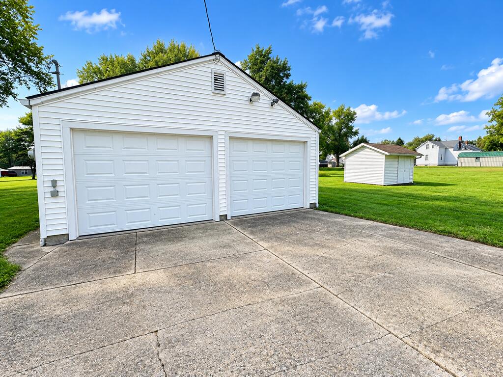 Inez Property Photo 12