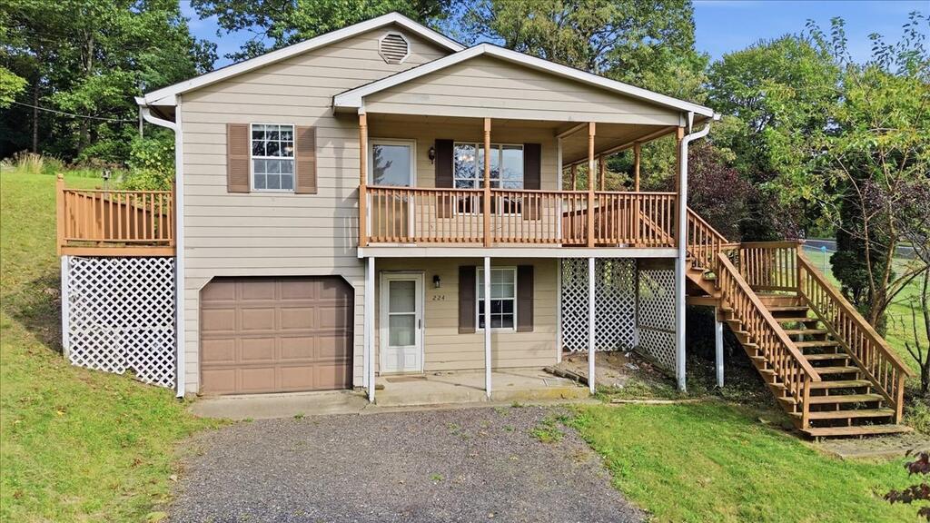 224 Michigan Avenue Property Photo 1