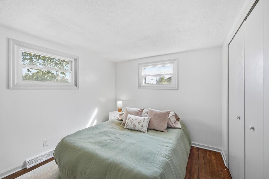 1310 Evergreen Ave W Property Photo 9