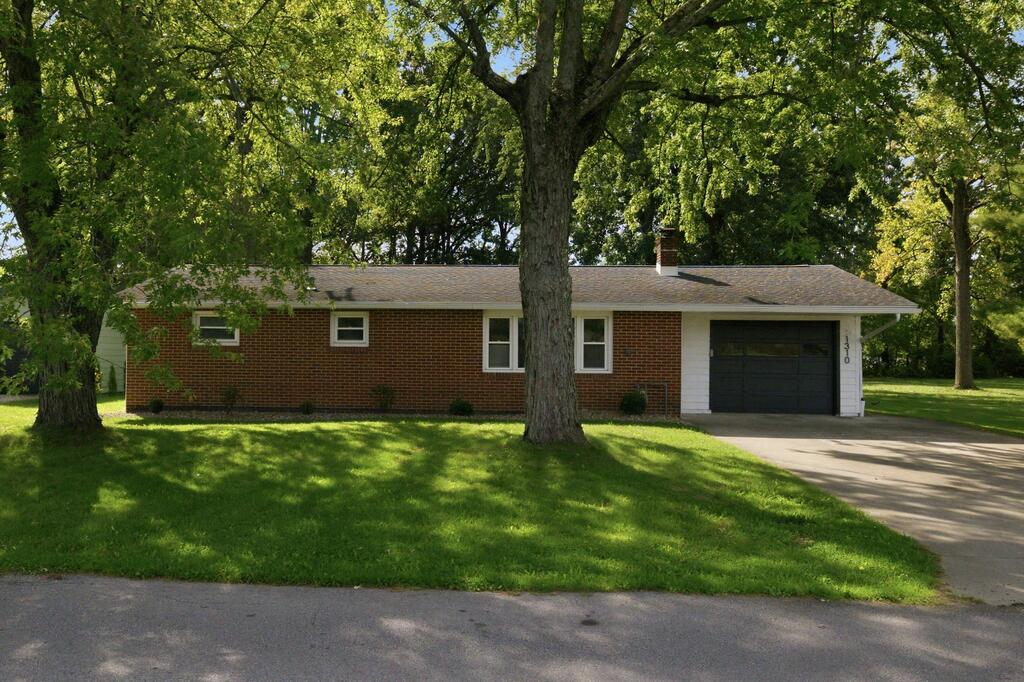 1310 Evergreen Ave W Property Photo 24