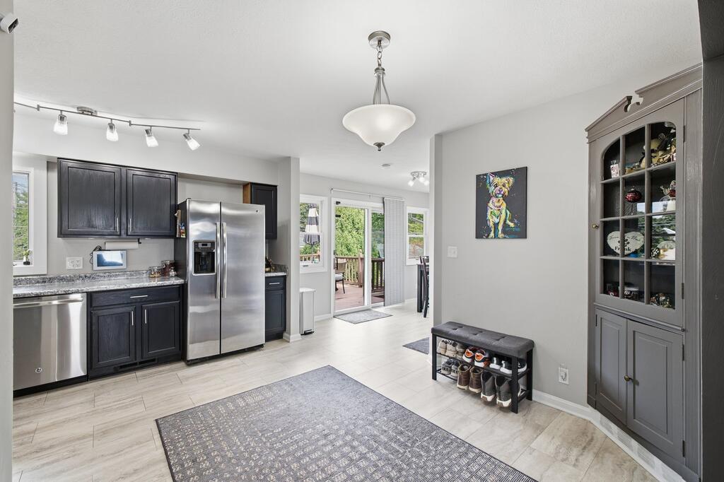 1232 Broad St Property Photo 6