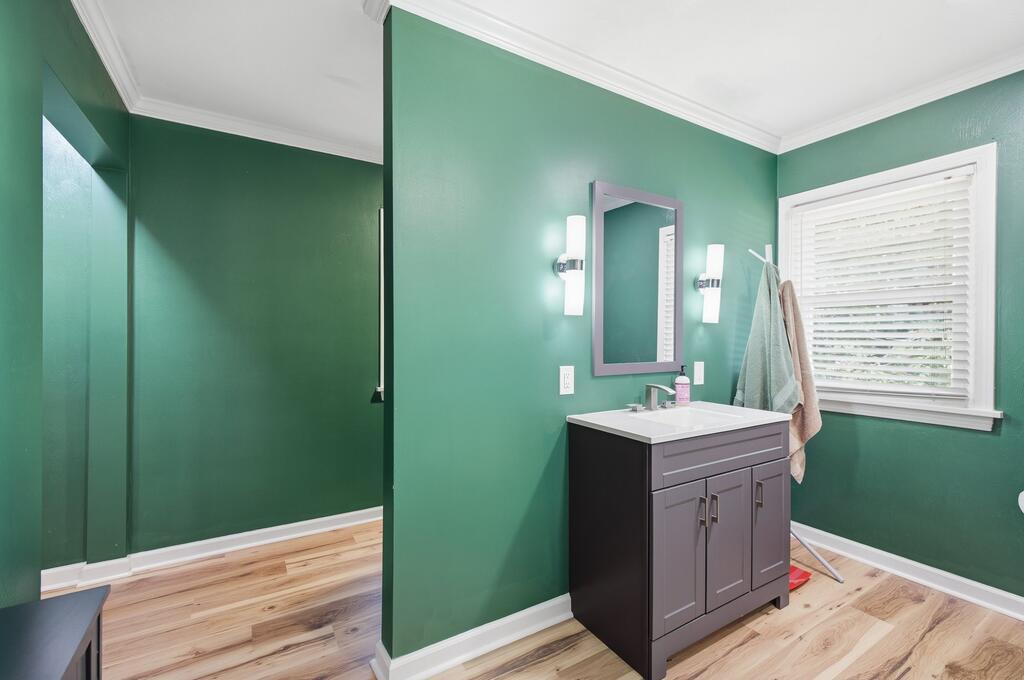 1232 Broad St Property Photo 12