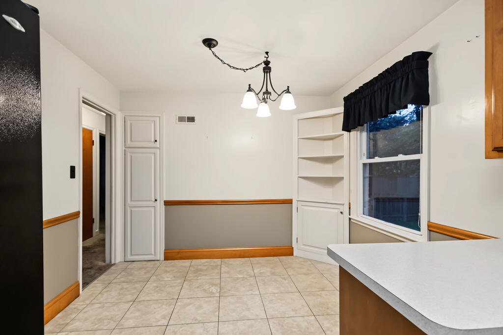 662 Courtright Boulevard Property Photo 11