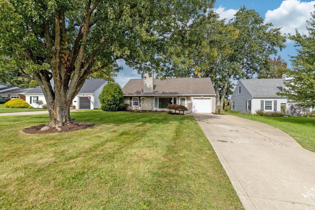 528 Midland Dr Property Photo 2