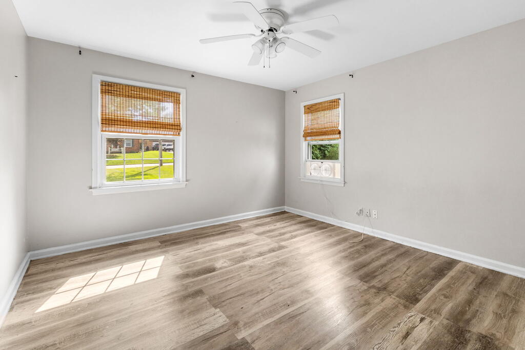 528 Midland Dr Property Photo 25