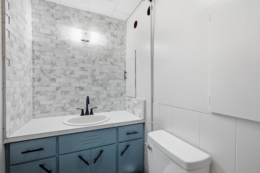 267 Spring St Property Photo 19
