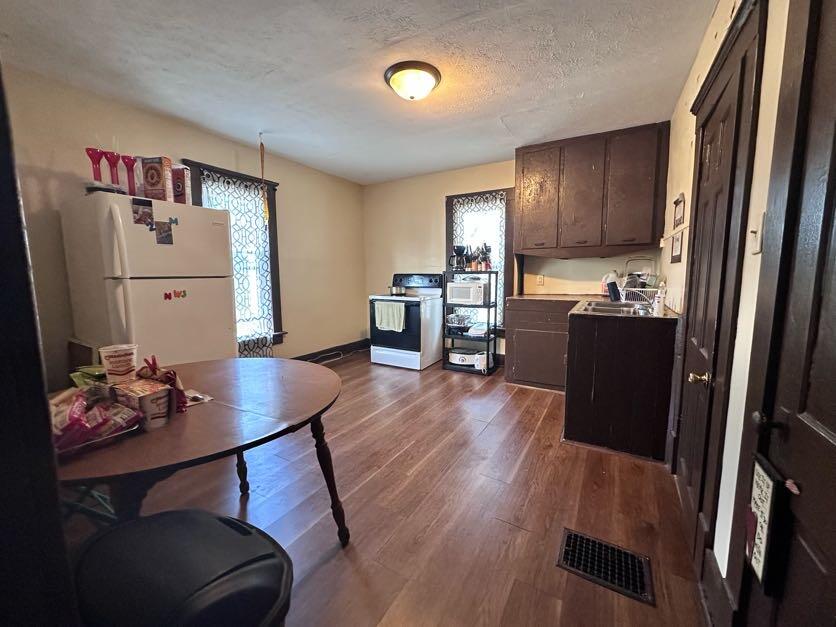 45 Lind Ave Property Photo 19