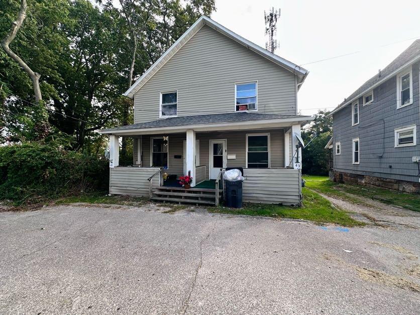 43 Lind Ave Property Photo 2