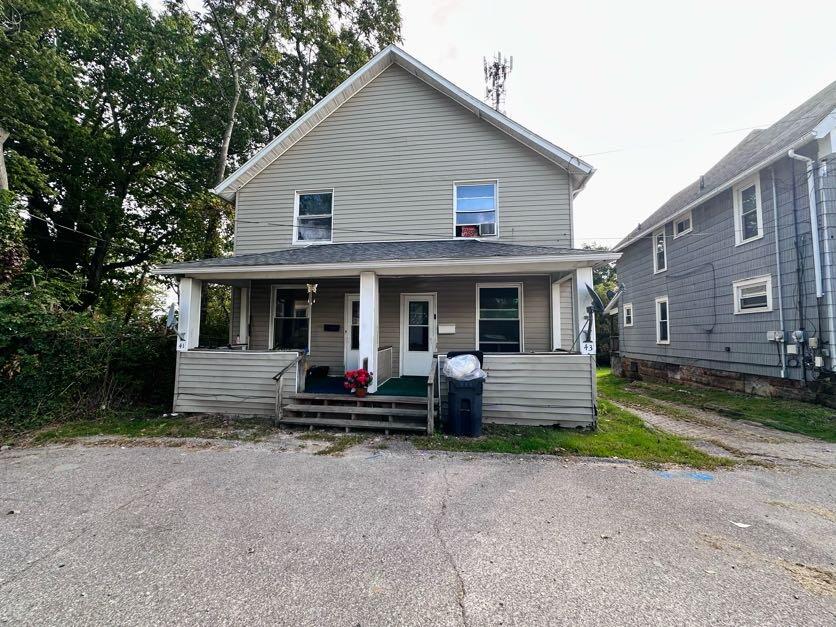 43 Lind Ave Property Photo 3