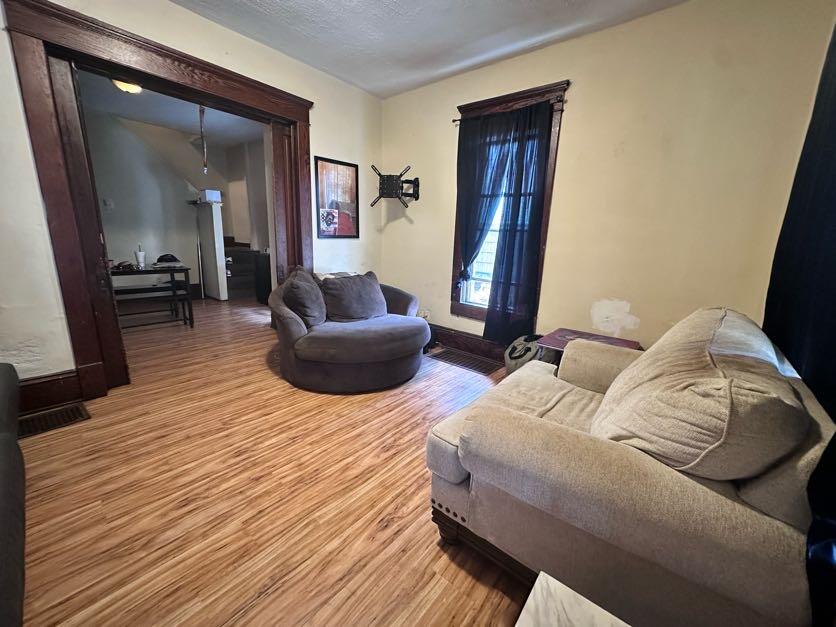 43 Lind Ave Property Photo 5