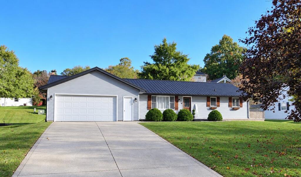 106 Worshire Dr Property Photo 1