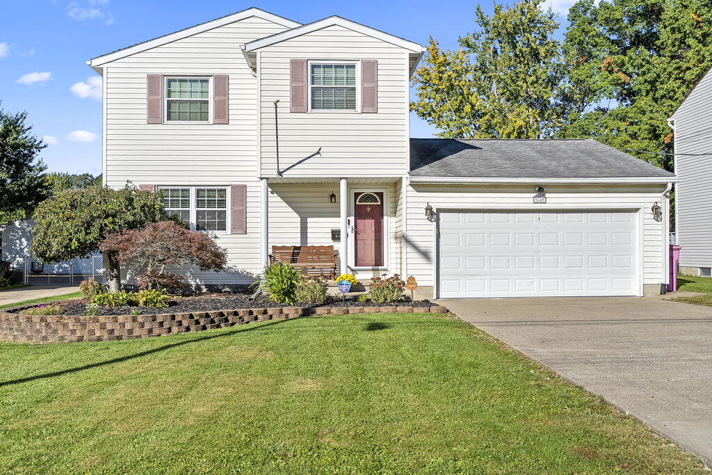 64 Woodbine Dr Property Photo 1