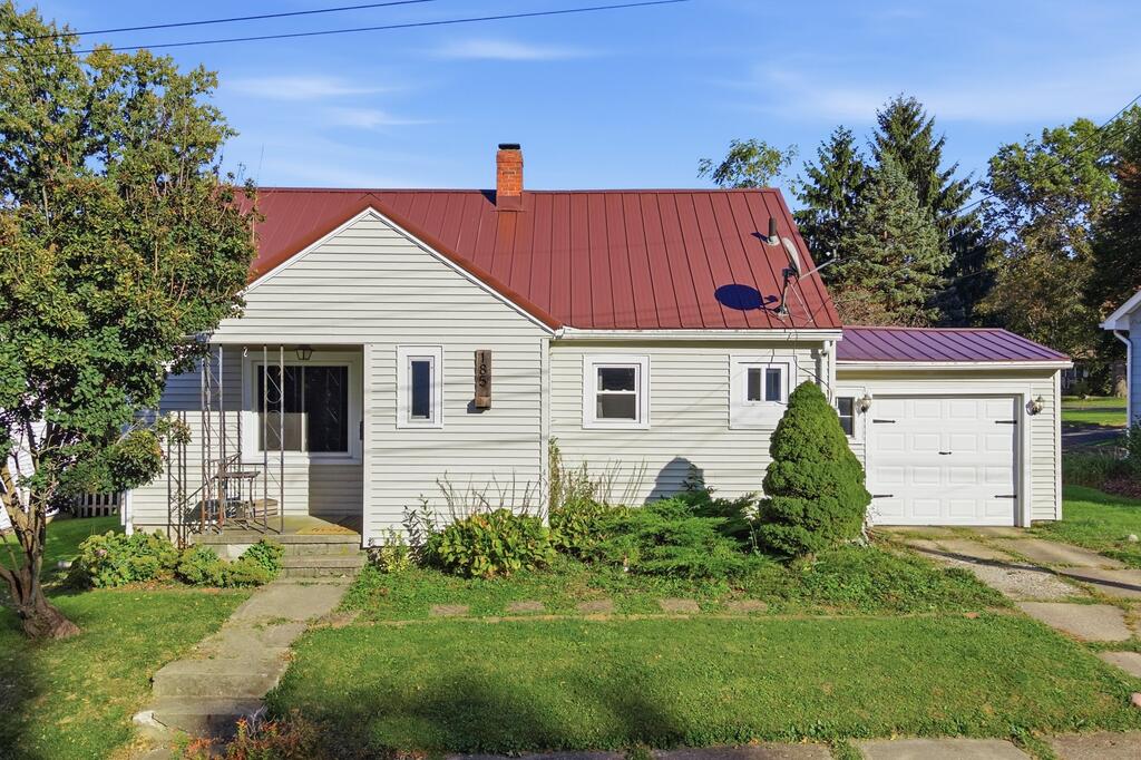 185 Sharon Ave Property Photo 1