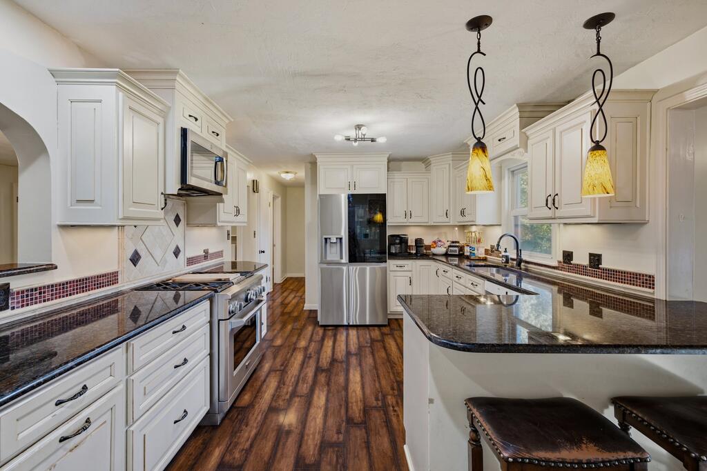 1105 Jackson Dr Property Photo 9