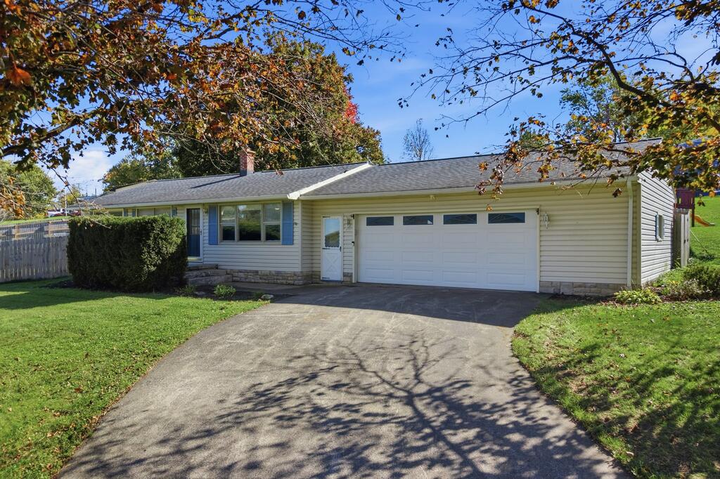 2188 Gary Dr Property Photo 1