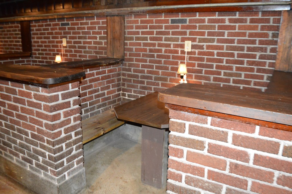112 W Mansfield St Property Photo 39