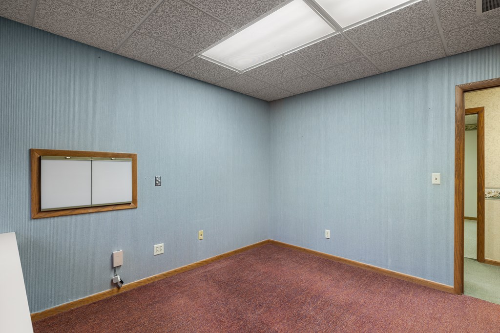 370 Cline Ave. Property Photo 16