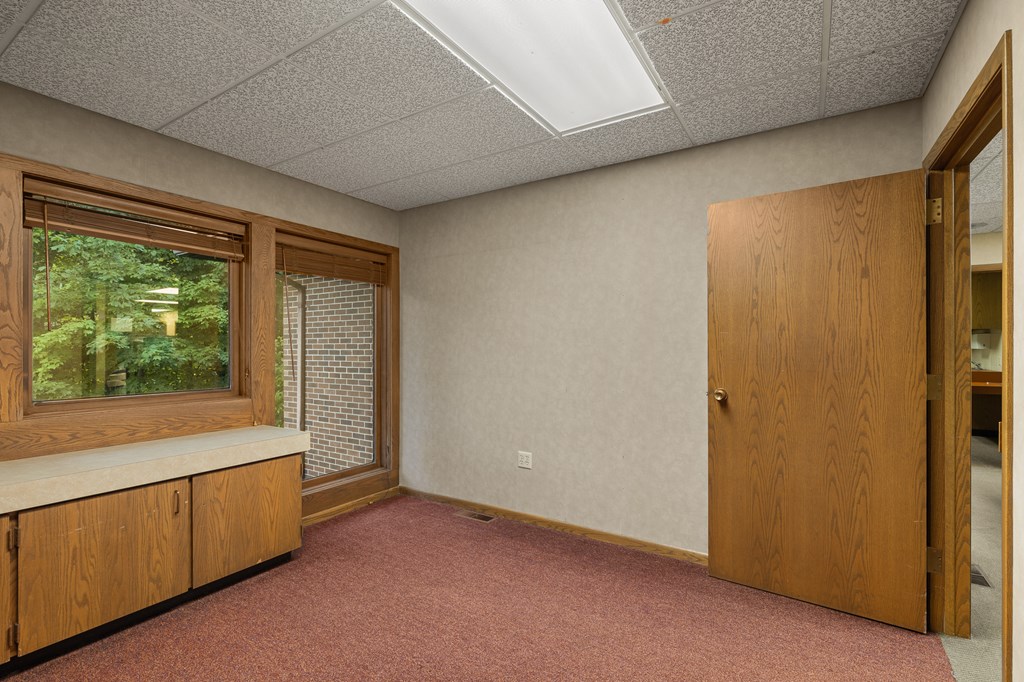 370 Cline Ave. Property Photo 18