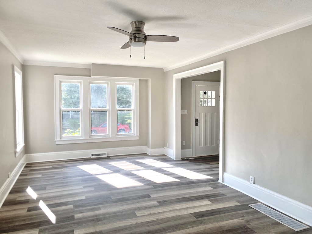 81 Bartley Avenue Property Photo 7