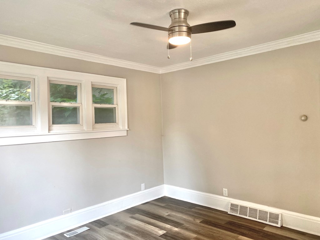 81 Bartley Avenue Property Photo 10