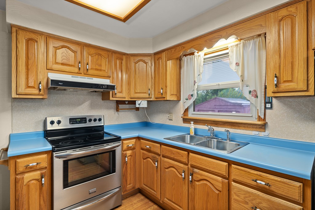512 Mcbride Rd Property Photo 4