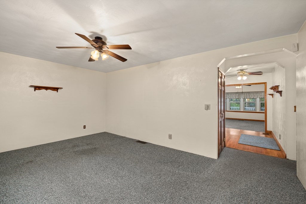 512 Mcbride Rd Property Photo 9