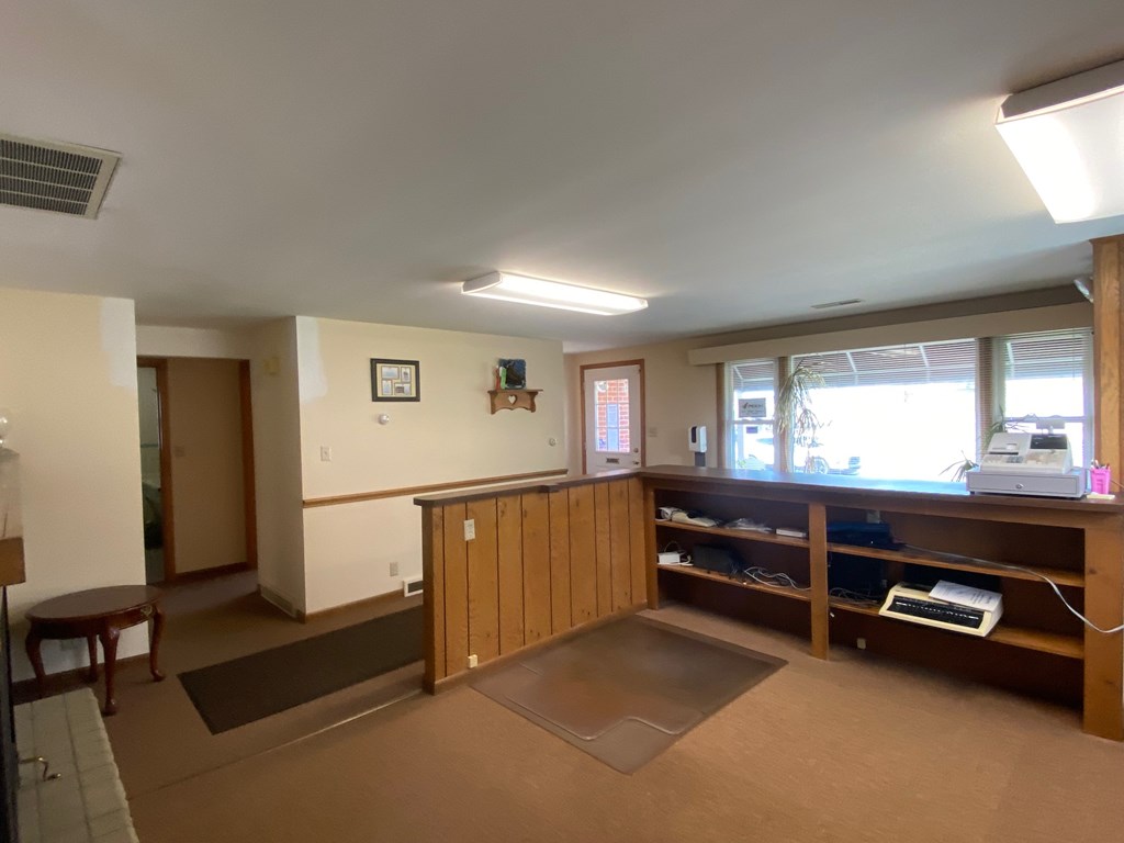 1111 Lexington Ave Property Photo 10