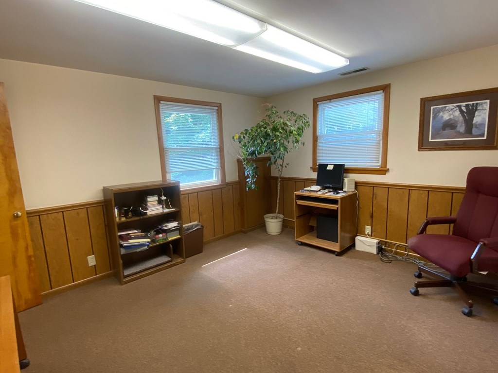 1111 Lexington Ave Property Photo 13