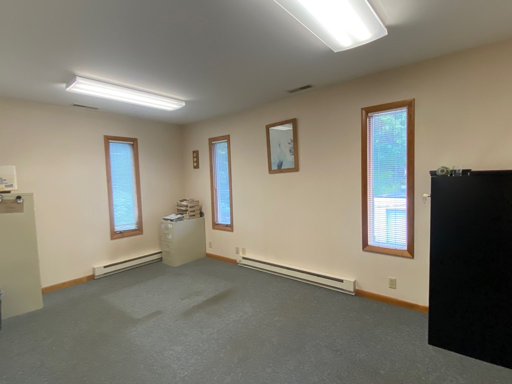 1111 Lexington Ave Property Photo 15
